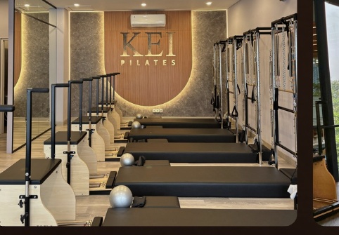 Kei Pilates Reception Arch